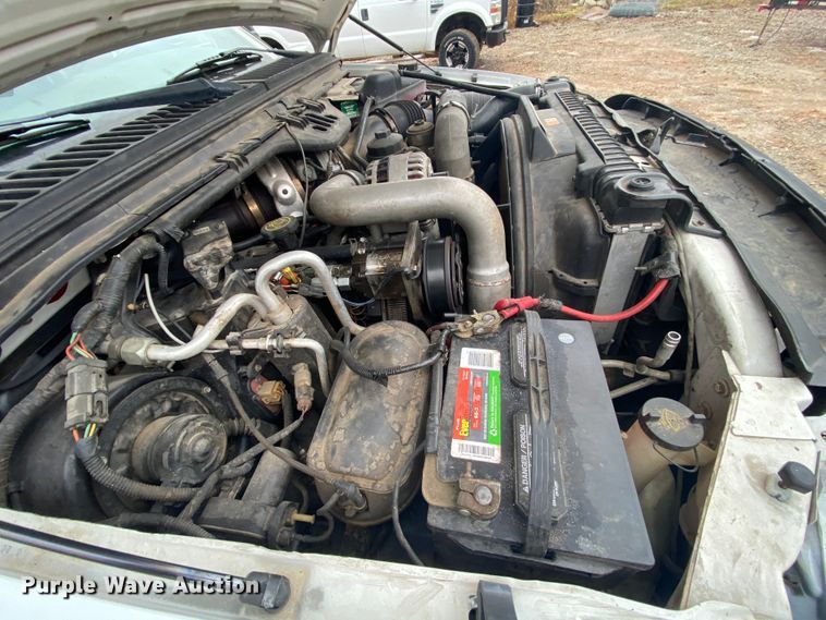 image for item HR9358 2005 Ford F550 XL Super Duty  bucket truck