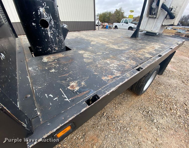 image for item HR9358 2005 Ford F550 XL Super Duty  bucket truck