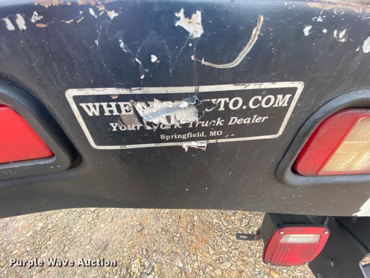 image for item HR9358 2005 Ford F550 XL Super Duty  bucket truck