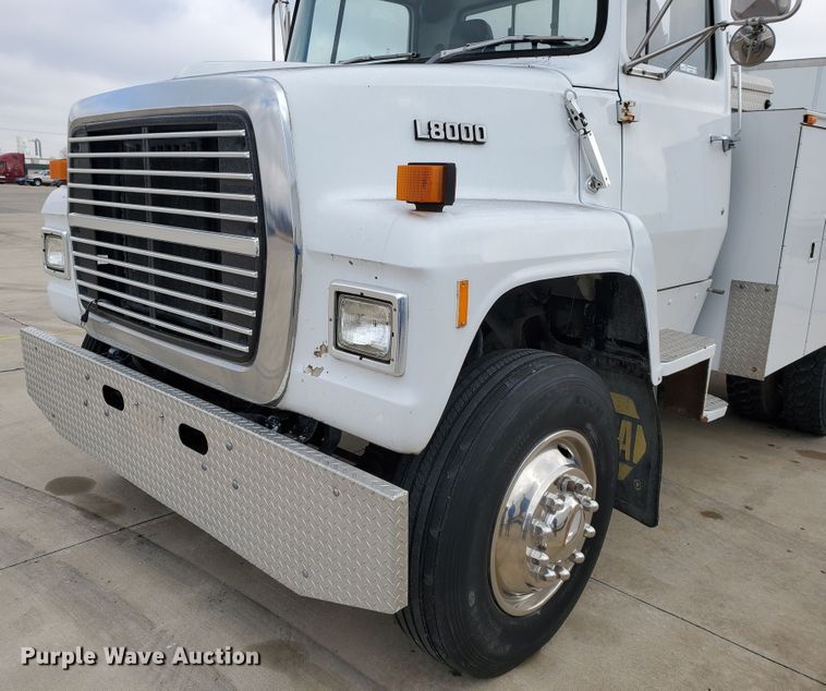 image for item HW9637 1987 Ford LN8000  utility / service truck