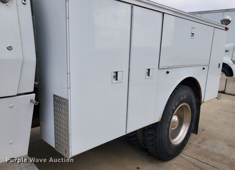 image for item HW9637 1987 Ford LN8000  utility / service truck