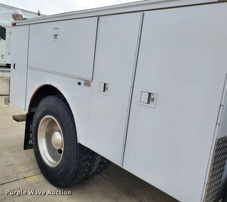 image for item HW9637 1987 Ford LN8000  utility / service truck