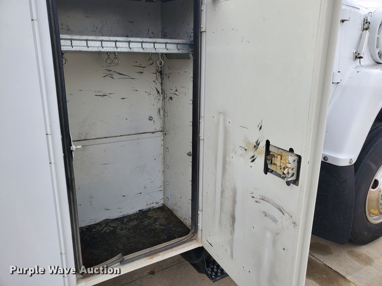 image for item HW9637 1987 Ford LN8000  utility / service truck