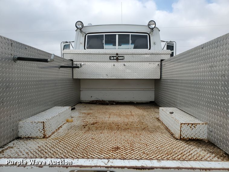 image for item HW9637 1987 Ford LN8000  utility / service truck