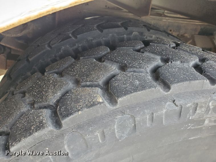 image for item HW9637 1987 Ford LN8000  utility / service truck