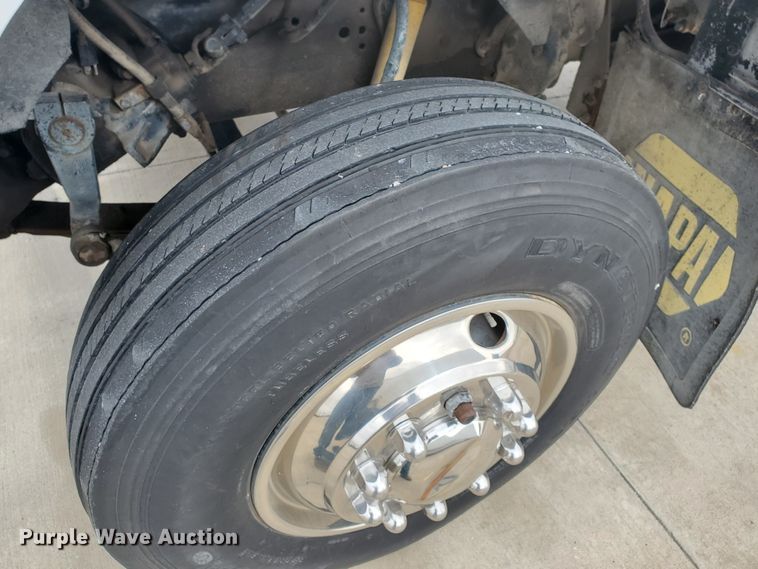 image for item HW9637 1987 Ford LN8000  utility / service truck