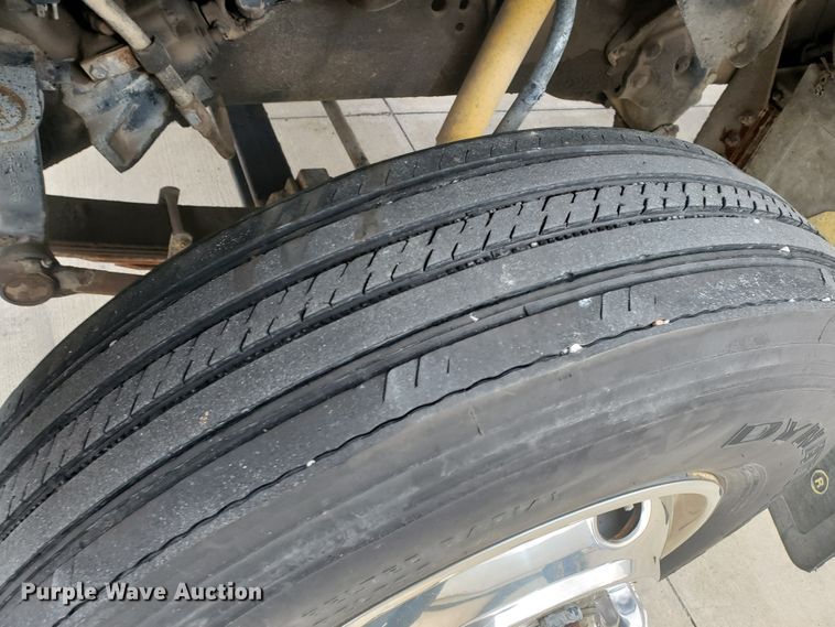 image for item HW9637 1987 Ford LN8000  utility / service truck