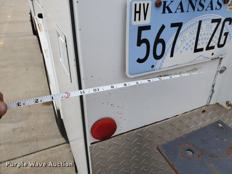 image for item HW9637 1987 Ford LN8000  utility / service truck