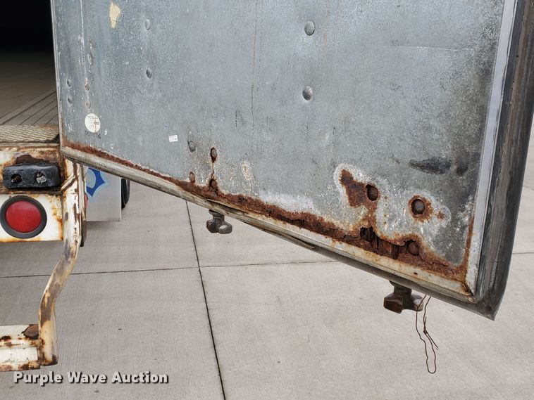 image for item HW9638 2000 Wabash Duraplate  dry van trailer