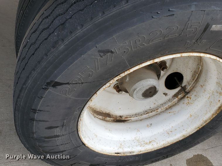 image for item HW9638 2000 Wabash Duraplate  dry van trailer