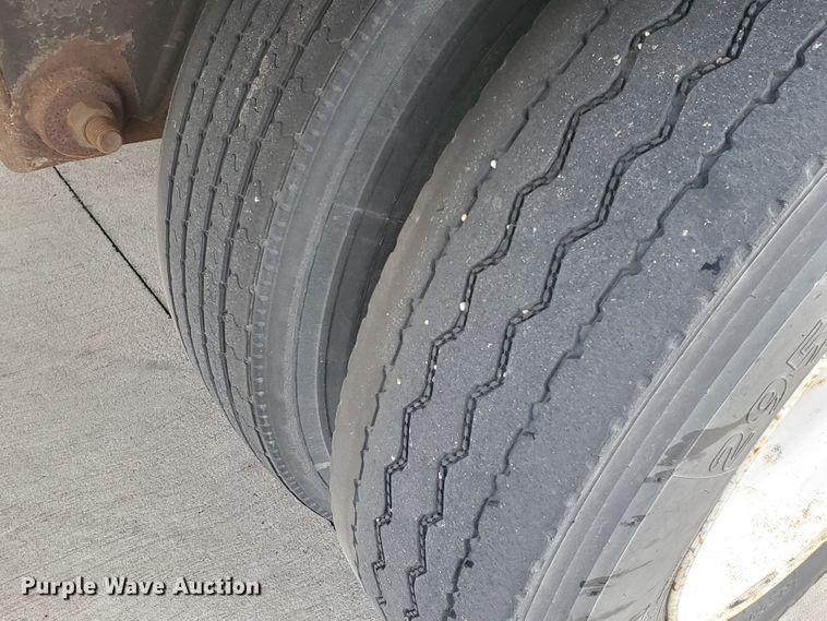 image for item HW9638 2000 Wabash Duraplate  dry van trailer