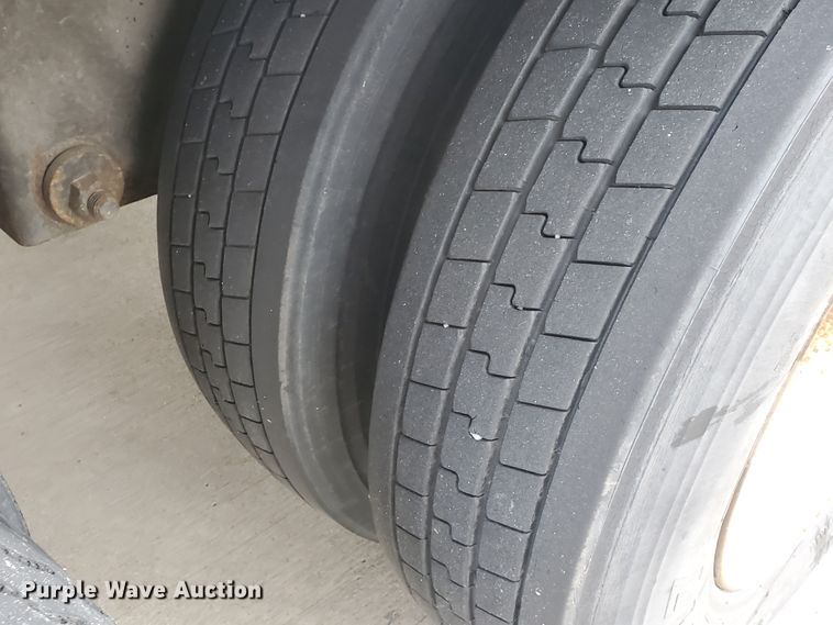 image for item HW9638 2000 Wabash Duraplate  dry van trailer