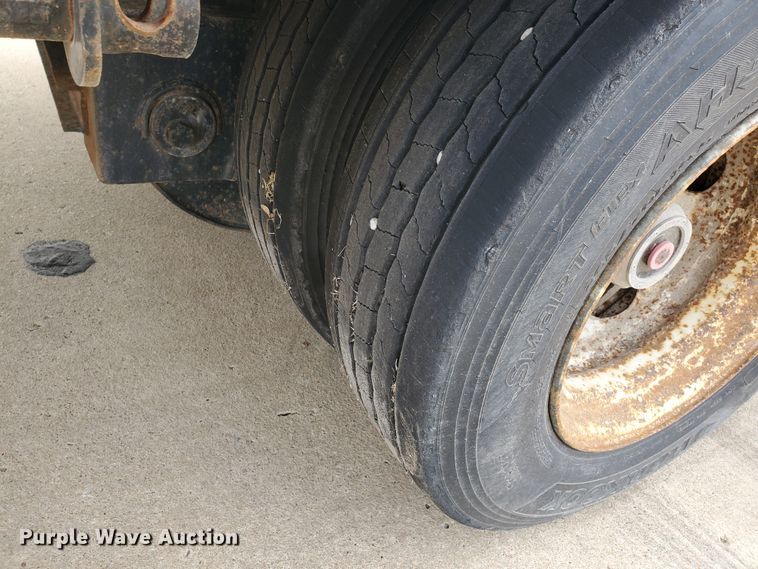 image for item HW9640 1998 Wabash  drop deck trailer