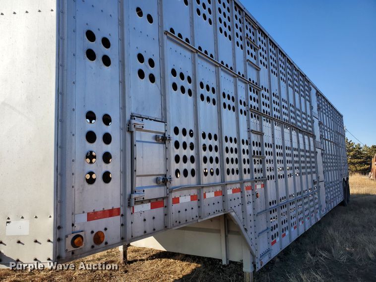 image for item HW9644 1988 Merritt livestock trailer