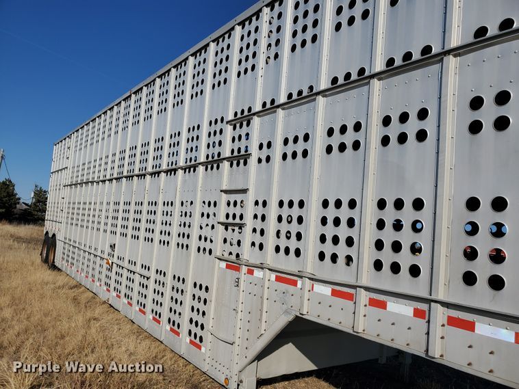 image for item HW9644 1988 Merritt livestock trailer