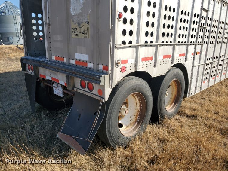 image for item HW9644 1988 Merritt livestock trailer