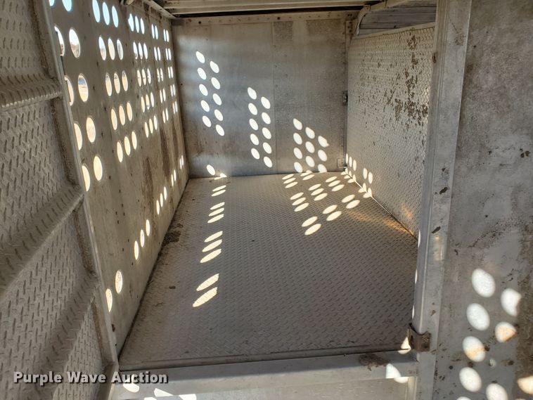 image for item HW9644 1988 Merritt livestock trailer