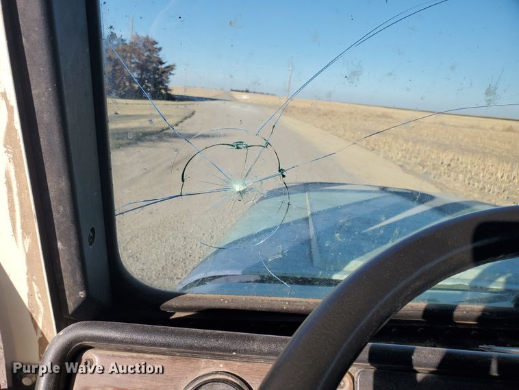 image for item HW9645 1995 Freightliner FLD120  semi truck