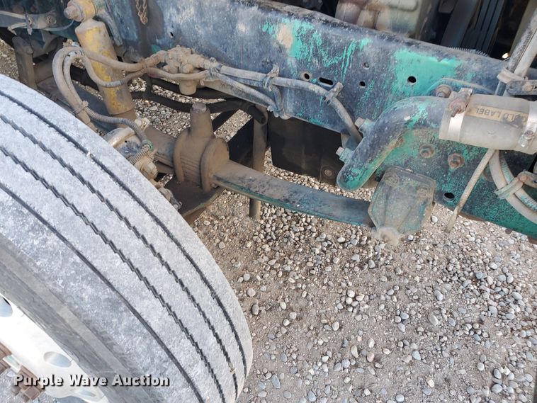 image for item HW9645 1995 Freightliner FLD120  semi truck