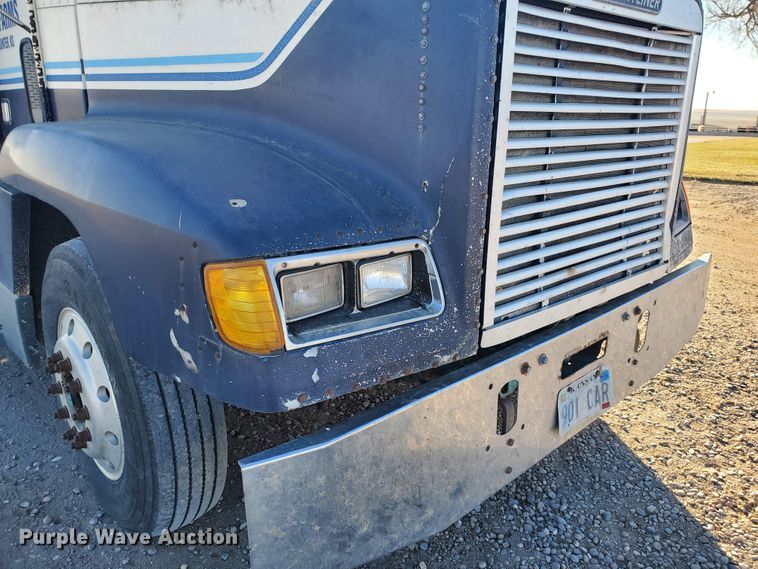 image for item HW9645 1995 Freightliner FLD120  semi truck