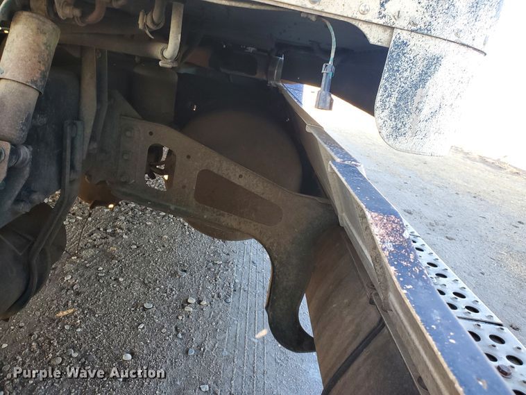 image for item HW9645 1995 Freightliner FLD120  semi truck