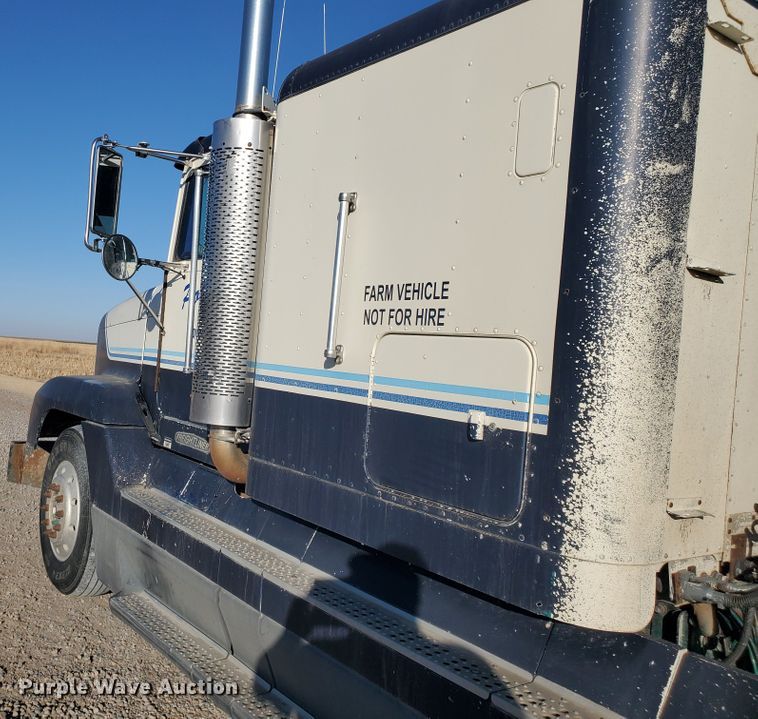 image for item HW9645 1995 Freightliner FLD120  semi truck