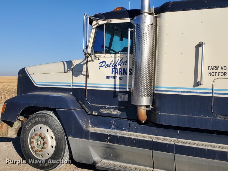 image for item HW9645 1995 Freightliner FLD120  semi truck