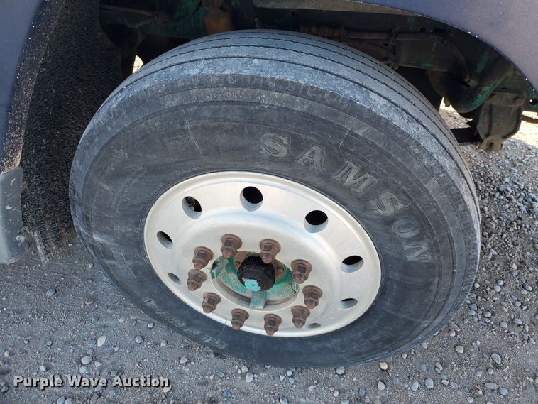 image for item HW9645 1995 Freightliner FLD120  semi truck