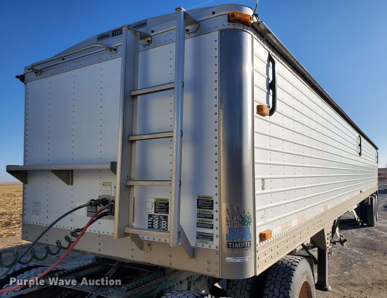 image for item HW9646 2004 Timpte Super Hopper double hopper bottom grain trailer