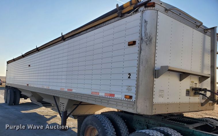image for item HW9646 2004 Timpte Super Hopper double hopper bottom grain trailer