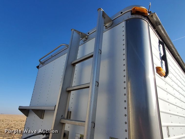 image for item HW9646 2004 Timpte Super Hopper double hopper bottom grain trailer