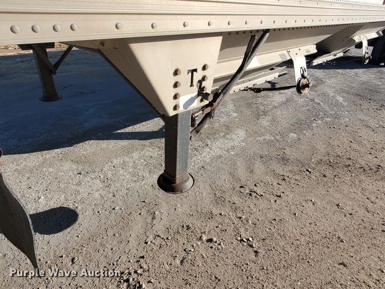 image for item HW9646 2004 Timpte Super Hopper double hopper bottom grain trailer