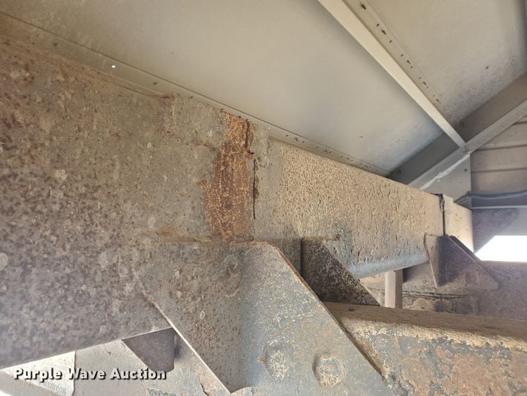 image for item HW9646 2004 Timpte Super Hopper double hopper bottom grain trailer