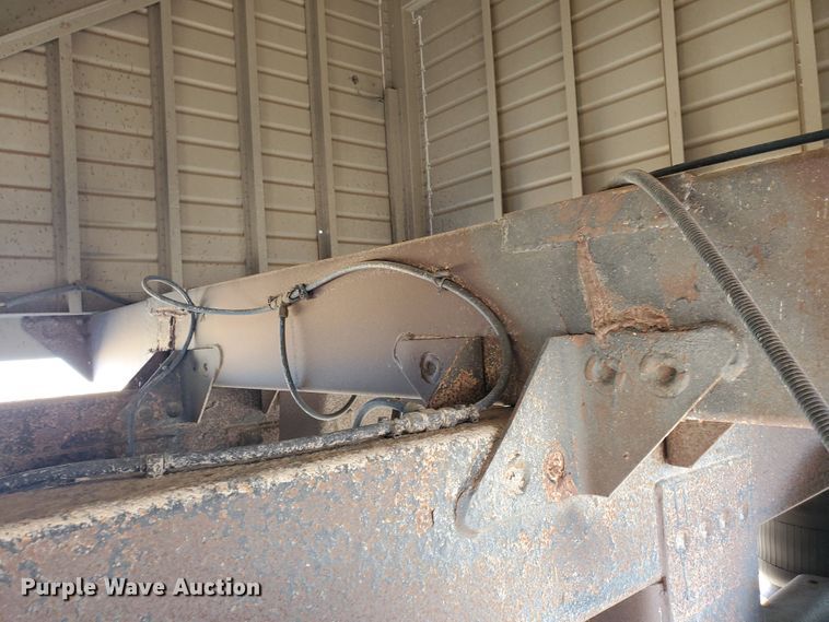 image for item HW9646 2004 Timpte Super Hopper double hopper bottom grain trailer