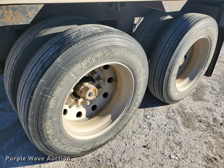 image for item HW9646 2004 Timpte Super Hopper double hopper bottom grain trailer