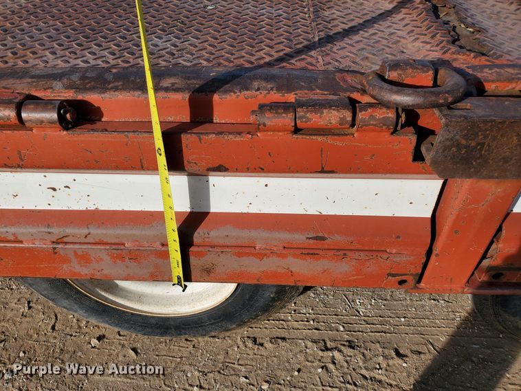 image for item HW9668 1979 Landoll Hauloll  drop deck equipment trailer