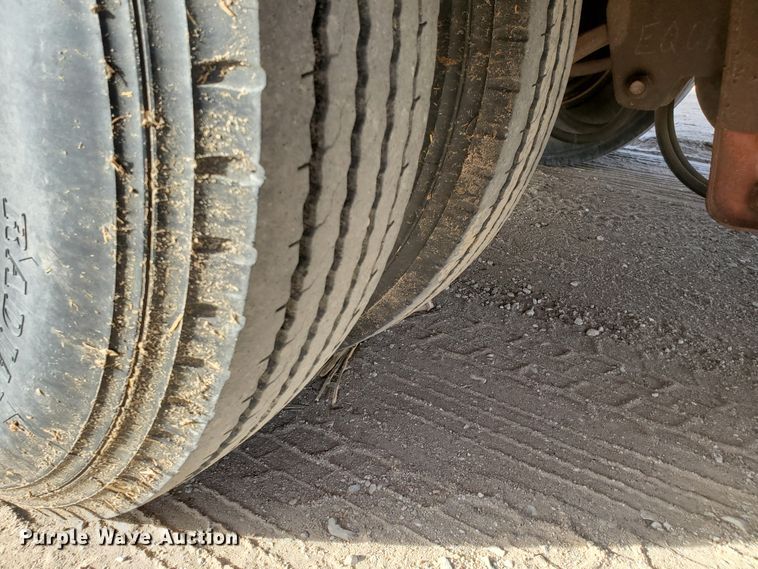 image for item HW9668 1979 Landoll Hauloll  drop deck equipment trailer