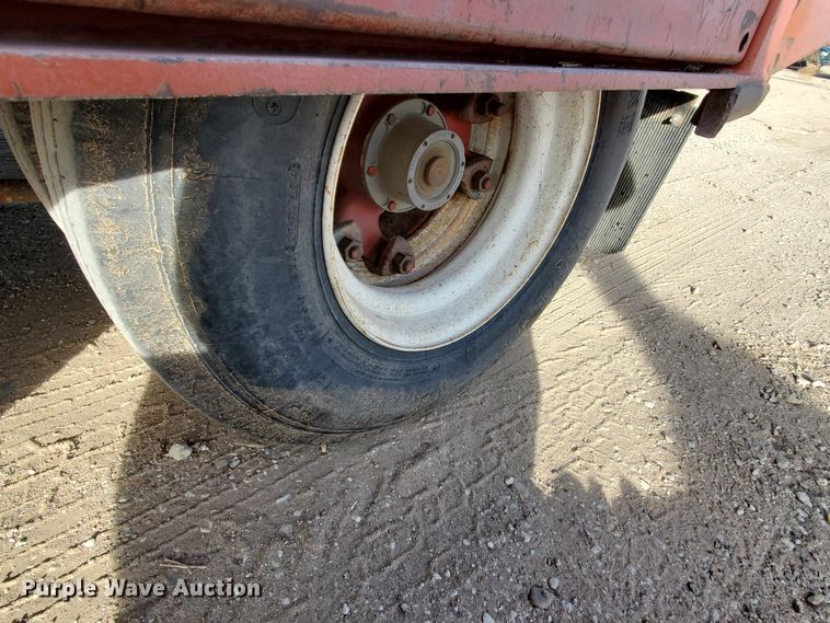 image for item HW9668 1979 Landoll Hauloll  drop deck equipment trailer