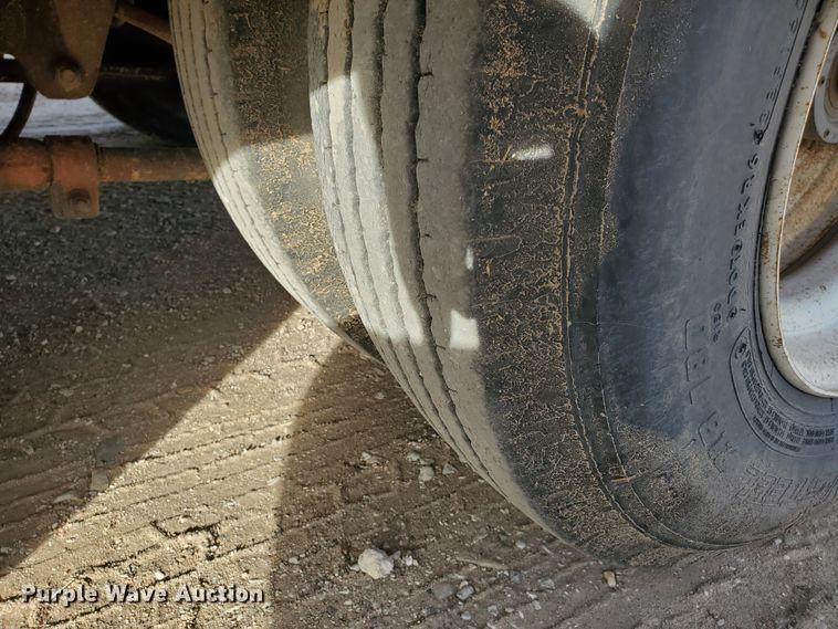 image for item HW9668 1979 Landoll Hauloll  drop deck equipment trailer