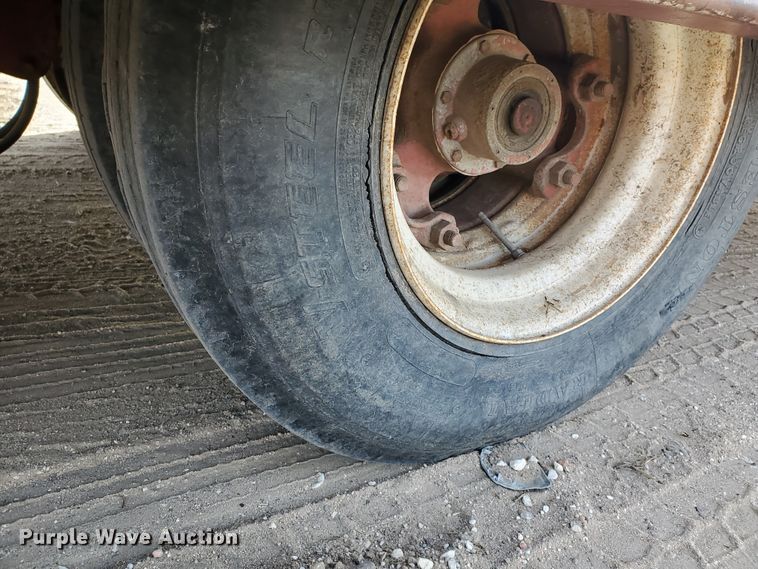 image for item HW9668 1979 Landoll Hauloll  drop deck equipment trailer