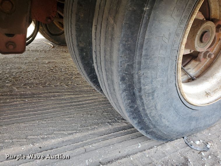 image for item HW9668 1979 Landoll Hauloll  drop deck equipment trailer