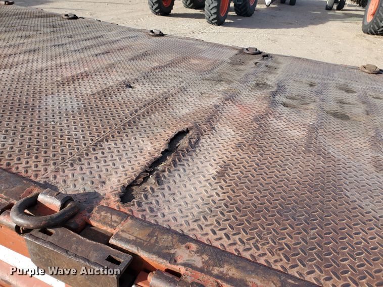 image for item HW9668 1979 Landoll Hauloll  drop deck equipment trailer