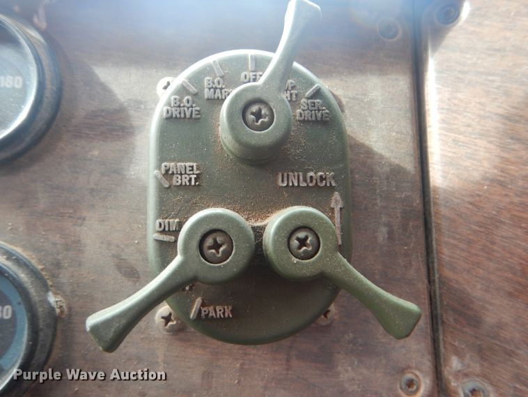 image for item HW9804 1992 Freightliner FLD120  semi truck