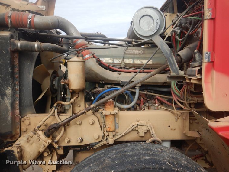 image for item HW9804 1992 Freightliner FLD120  semi truck