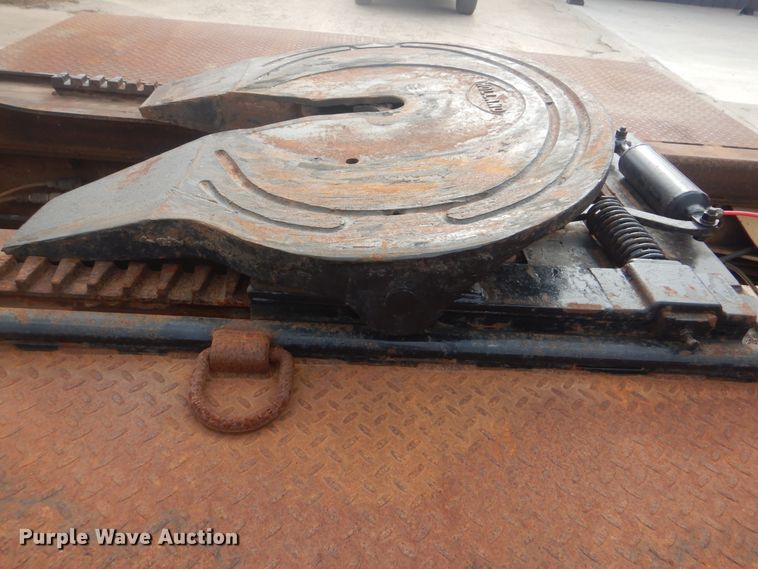 image for item HW9804 1992 Freightliner FLD120  semi truck