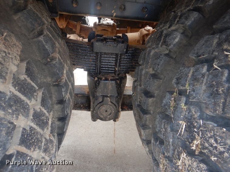 image for item HW9804 1992 Freightliner FLD120  semi truck