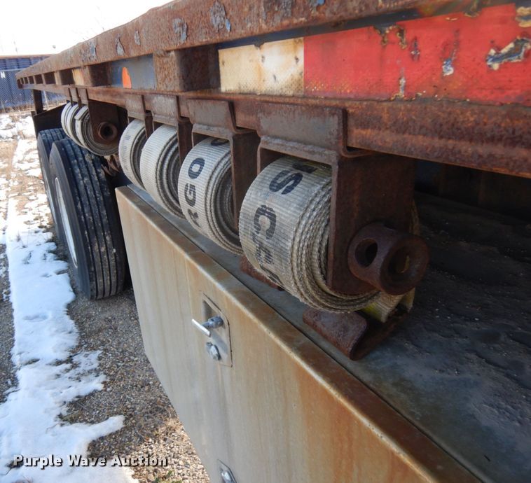 image for item HX9536 2008 Lufkin  flatbed trailer