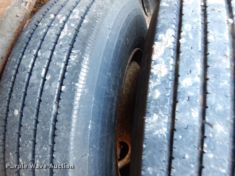 image for item HX9536 2008 Lufkin  flatbed trailer