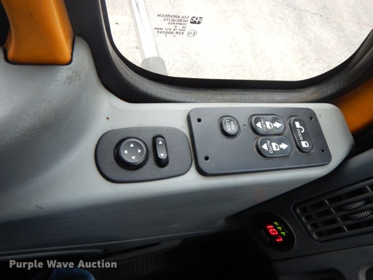 image for item DF6334 2006 International 7400  flatbed truck