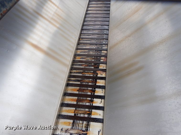 image for item DF6335 2006 International 7400  dump truck